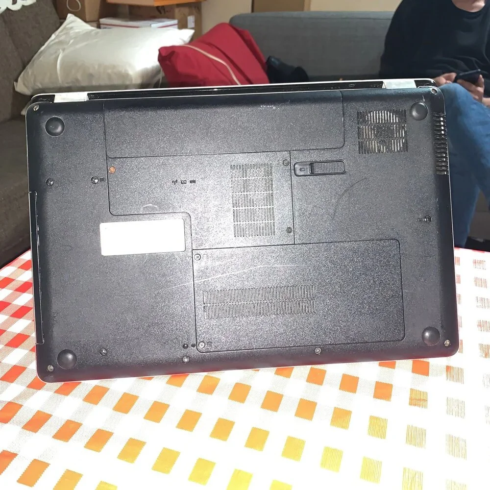 HP G62 Notebook PC AMD V120 Processor 2.20 GHz laptop